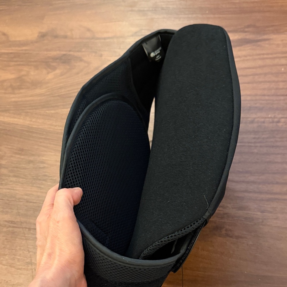 Black Adjustable Back Support - image 2